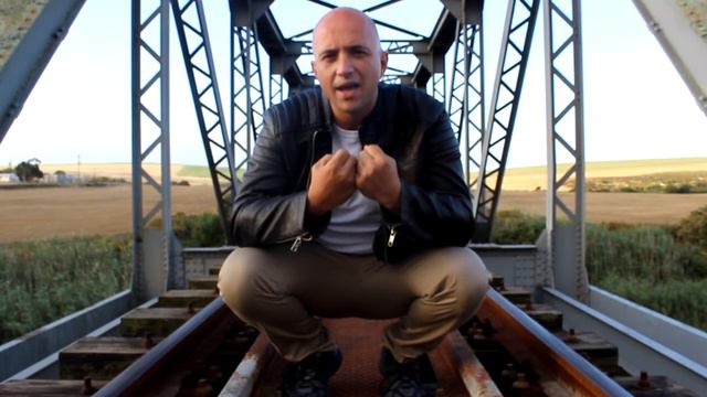 Hier By My смотреть онлайн