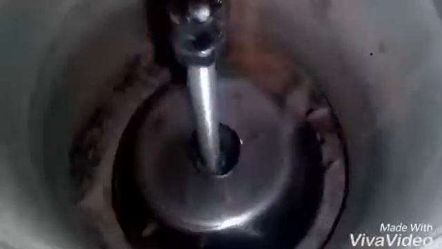 Работа мельницы с каменными жерновами. Помол ржи. смотреть онлайн