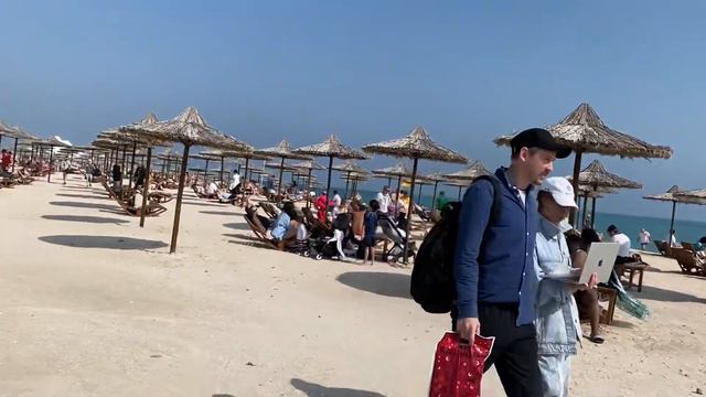 Sir Baniyas Island. Остров СирБанияз