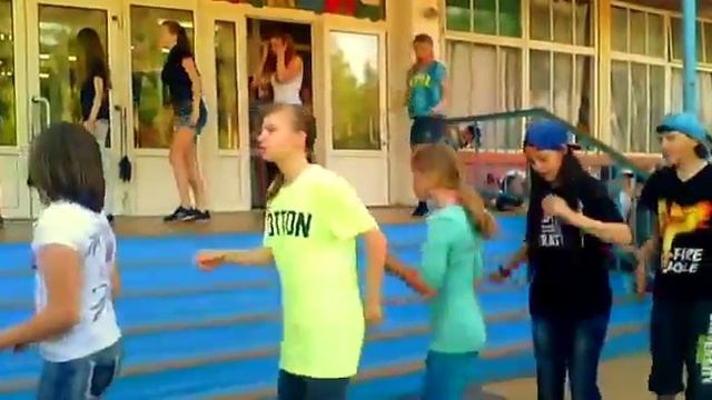 Танец в Янтаре Плюс подготовленный приезжими гостями Американцами 2014 смотреть онлайн
