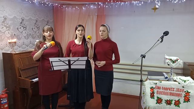 "Есть для плачущих земли место у Креста" - сёстры Ищенко смотреть онлайн