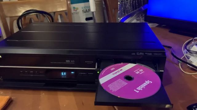 Testing of the Toshiba VHS/DVD player смотреть онлайн