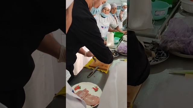 отделяем филе рыбы от костей. смотреть онлайн