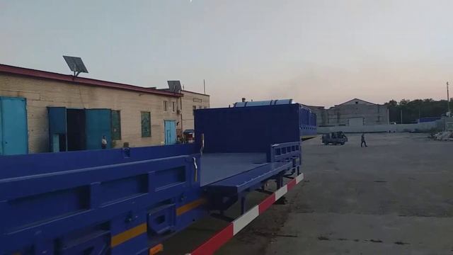 Полуприцеп трал Liyuanda LYR9606TDP 60 тон. смотреть онлайн