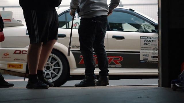 Mitsubishi Lancer Evo 5 RS 400bhp смотреть онлайн