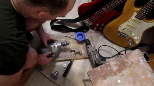 Настенное крепление для гитары смотреть онлайн