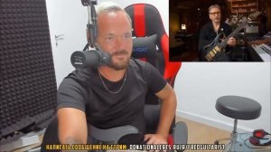 Fredguitarist смотрит игру легендарного Стива Вая одной рукой