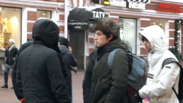 ПРАНК /НОВОГОДНИЙ БЕСПРЕДЕЛ ЧАСТЬ 2 / РЕАКЦИЯ ЛЮДЕЙ НА МОИ ВЫХОДКИ смотреть онлайн