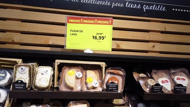 Market-style French supermarket tour | Life in France grocery shopping смотреть онлайн