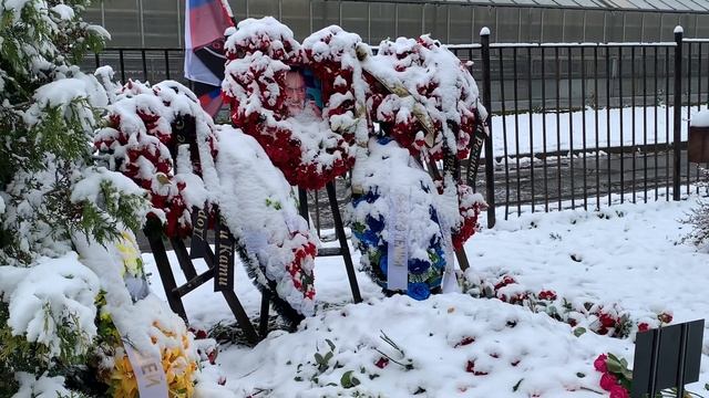 Могила блогера Дяди Славы (Станислава Андреева) смотреть онлайн