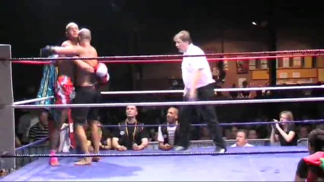 Championnat de Belgique de boxe Thaï 2008.mp4 смотреть онлайн