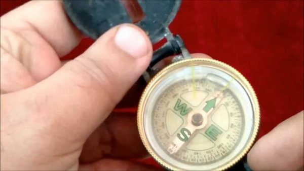 Vintage Engineer Directional Compass
