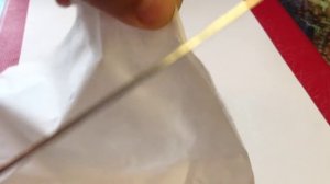 Тест остроты ножа на салфетке и газете