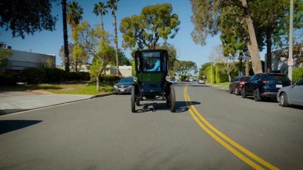What it’s Like to Drive a 100 Year-Old Electric Car