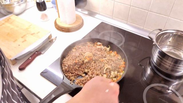 КУРИЦА В ДУХОВКЕ фаршированная гречкой и грибами ПО КУПЕЧЕСКИ на кухне дилетанта смотреть онлайн