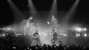 Mert Demir - Ateşe Düştüm (Live At Zorlu)