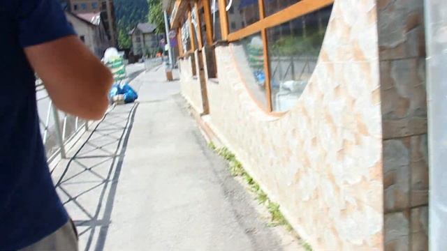 БЕЖИМ БЫСТРЕЕ ЧЕРЕЗ МОСТ ЧТОБЫ ПОЗАВТРАКАТЬ