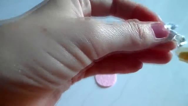 Очень простой цветок из атласной ленты шириной 1см смотреть онлайн