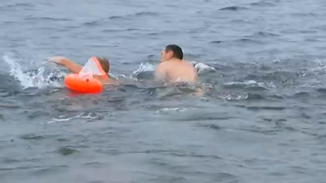 Люди, которые не мёрзнут смотреть онлайн