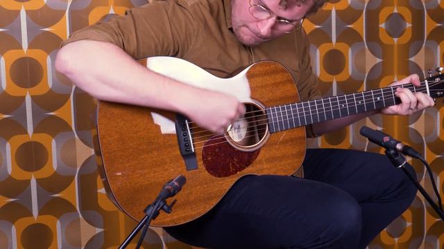 Thompson OM Mahogany Geo Deco Design played by Milo Groenhuijzen | Demo @ TFOA смотреть онлайн