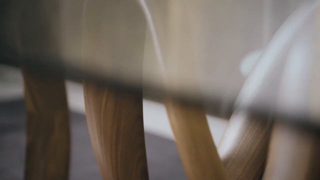 Стол новой коллекции Porada 