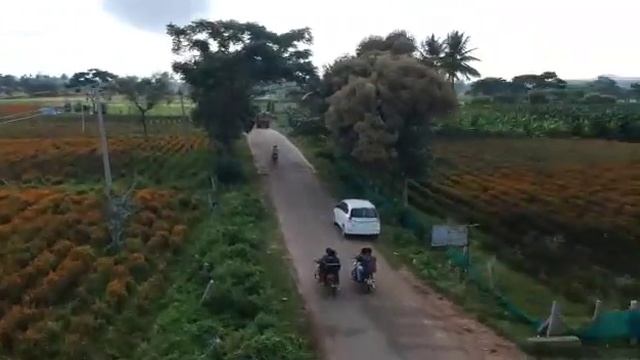 THIS IS WHY WE RIDE (Royal Enfield Bullet 350) смотреть онлайн