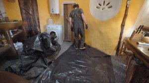Глиняный пол в саманном доме