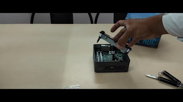 INTEL NUC CPU 8th Gen NUC8i5BEH Mini PC/HTPC, Intel Core i5-8259U смотреть онлайн