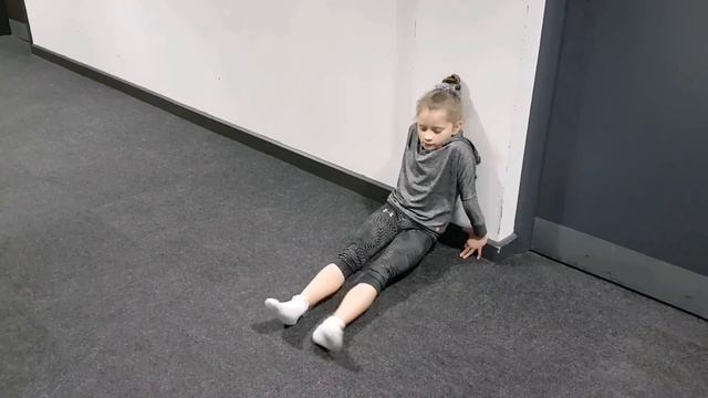 Gymnastics. Warm-up. Гимнастика. Разминка смотреть онлайн