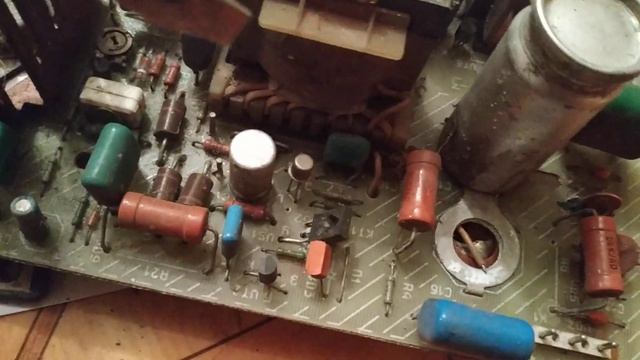 Зелёные КМ конденсаторы самой дорогой серии 5v смотреть онлайн