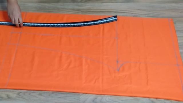 आगे की साइड बेल्ट वा पीछे की साइड लास्टिक वाले प्लाजो की कटिंग करना सीखे  (हिंदी मैं)