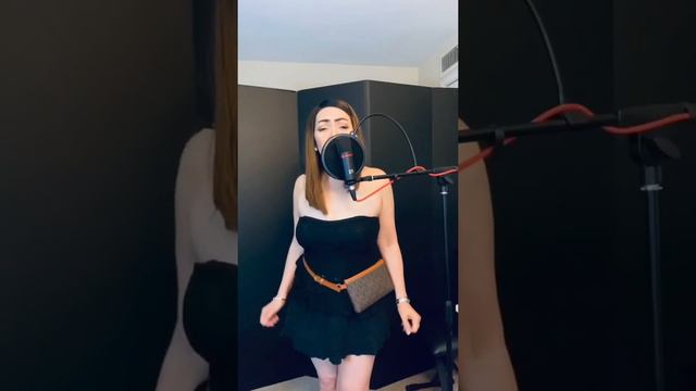 Torn Between Two Lovers - Mary McGregor - cover Liza Sayas смотреть онлайн