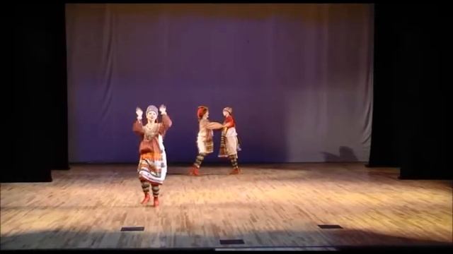 Чикор Лакор (А. Соболева, К. Елаева, Е. Левина)