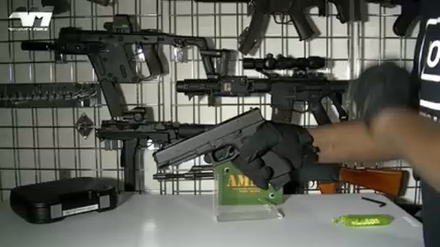 UMAREX GLOCK 34 CO2 DELUXE / Elite Force Officially Licensed Airsoft Glock 34 / Unboxing / VFC смотреть онлайн