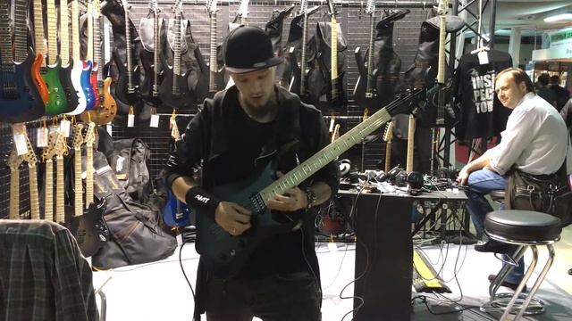 Johnny Loud - Namm MusikMesse Russia 2018 "INSPECTOR GUITARS" смотреть онлайн