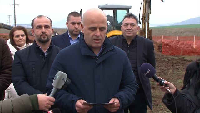 Изјава на премиерот Ковачевски на започнувањето на градба на нов далекувод во Овче поле смотреть онлайн