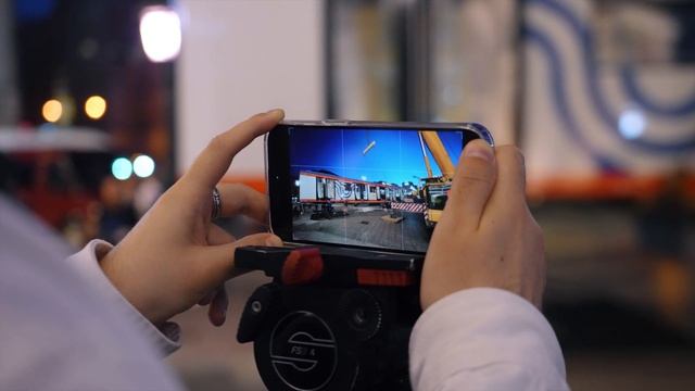 Самый современный вагон метро доставили на выставку «Станция Манеж» смотреть онлайн