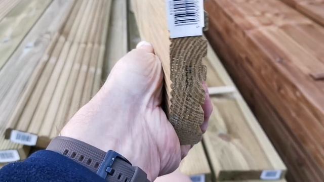 Which Way Up to Install Your Decking? смотреть онлайн