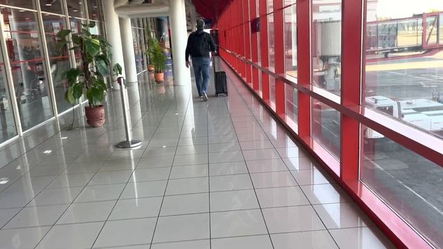 Terminal 3 Aeropuerto Jose Marti La Habana Cuba. смотреть онлайн