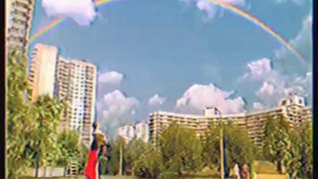 реклама Скитлс 2007 год, но эффект сделано из приложение VHS Camcorder смотреть онлайн