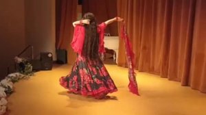 Людмила Юрьева. Русская народная песня "Выйду на улицу".
Алина Волотова. Танец "Настенька".