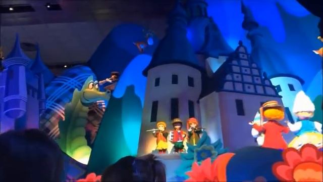 На авто по Европе семьей. Часть 5. Диснейленд смотреть онлайн