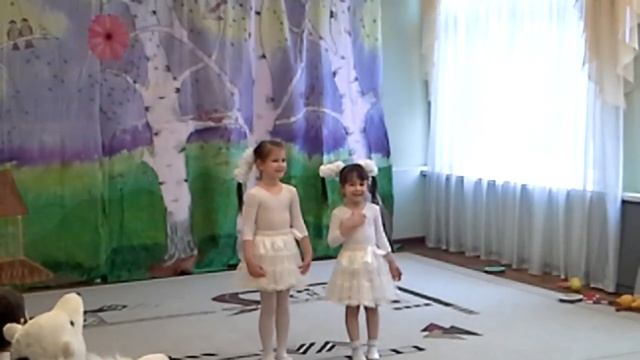 ... Это так приятно, если любят до луны, а потом обратно . смотреть онлайн