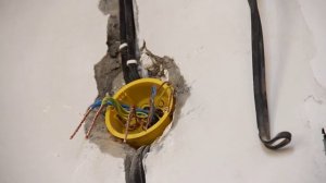 Сварка проводов.  Распределительная коробка. Изоляция проводов. Ремонт квартир в Уфе!