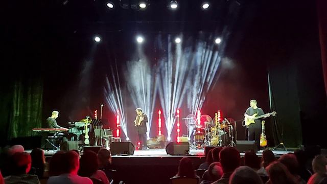 Меола Дудук-бэнд смотреть онлайн