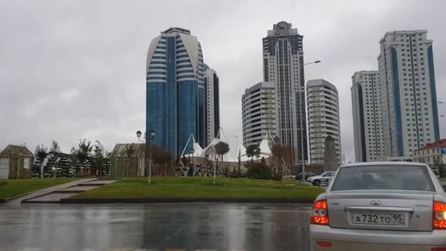 ГОРОД ГРОЗНЫЙ ПРОЦВЕТАЕТ В ИЗОБИЛИИ БОГАТСТВА И РОСКОШИ, РАДИ ЭТОЙ ЖИЗНИ ЧЕЧЕНЦЕВ БЫЛО МНОГО ЖИЗНЕЙ смотреть онлайн