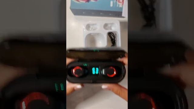 Беспроводные наушники TWS F9 5.0 с кейсом, power bank, black смотреть онлайн