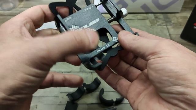 Держатель для телефона на руль GUB3484-A смотреть онлайн