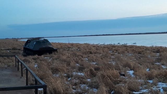 ГТТ и ГАЗ-71 ломаем ЛЕД в ручьях!!! смотреть онлайн
