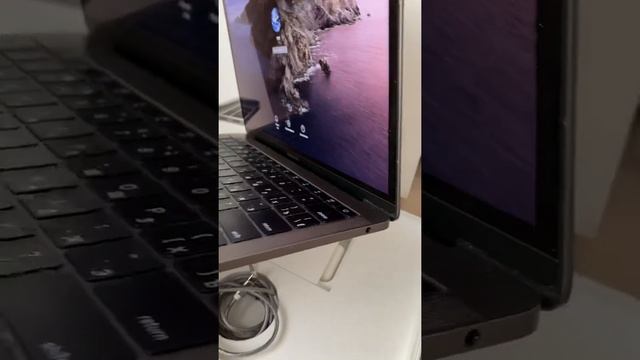 MacBook Pro 13, 2017, i5 2.3/8/256/180 циклов смотреть онлайн